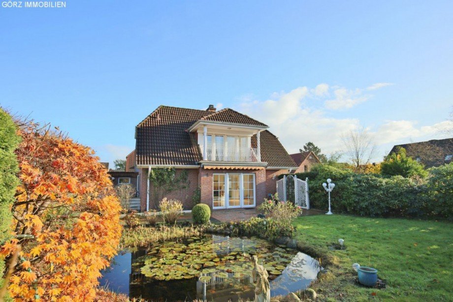 Garten mit Gartenteich Einfamilienhaus Norderstedt