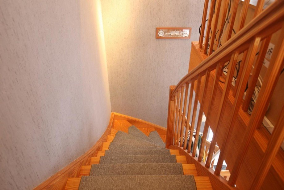 Treppe zur Einliegerwohnung Doppelhaush�lfte Quickborn