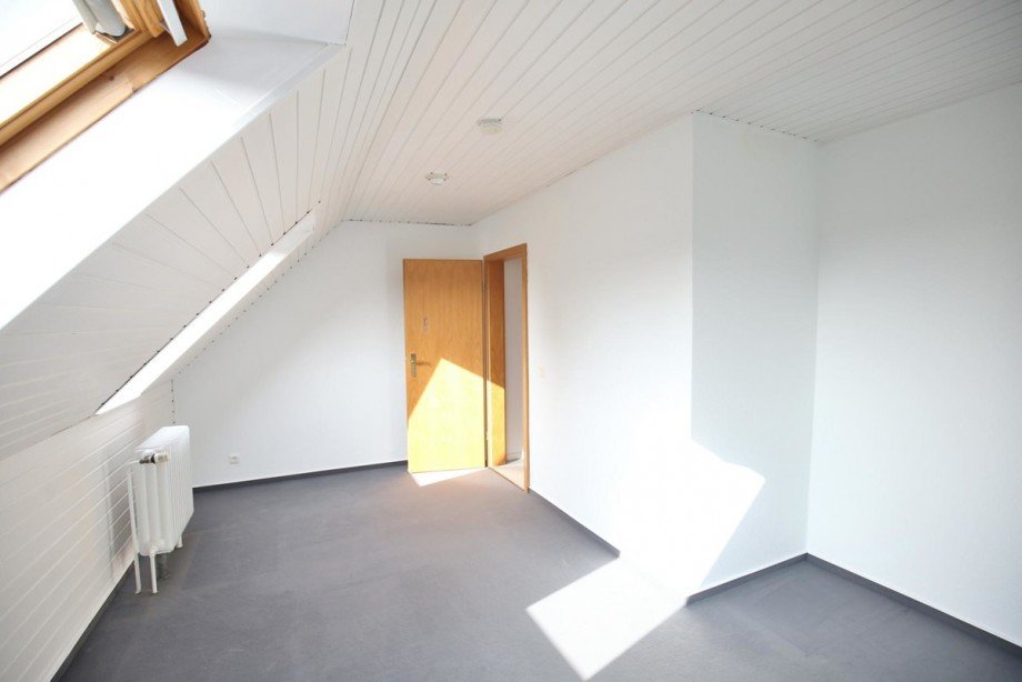 Zimmer II Dachgeschoss Reihenhaus Norderstedt