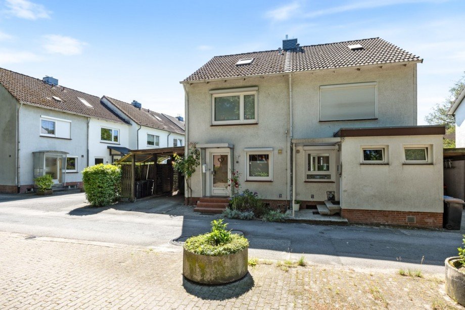 Ansicht vorne Reihenendhaus Norderstedt