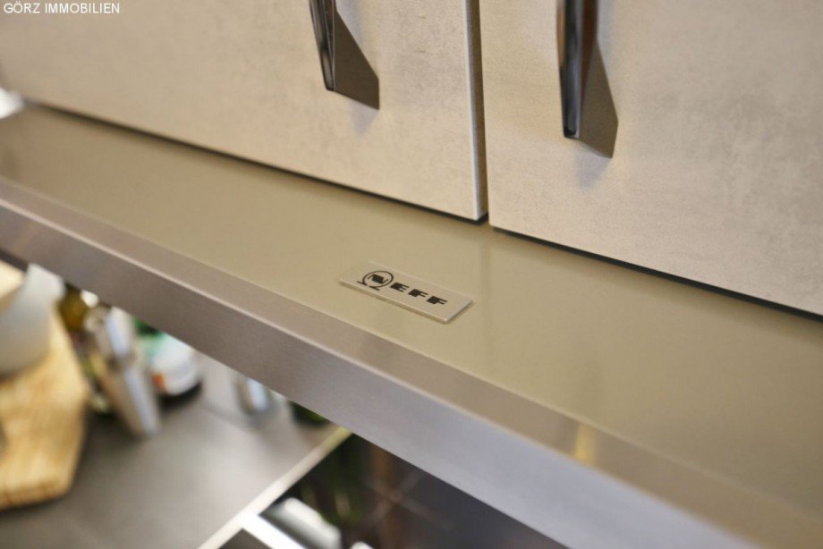Neff-Abzugshaube + Herd Doppelhaush�lfte Kummerfeld