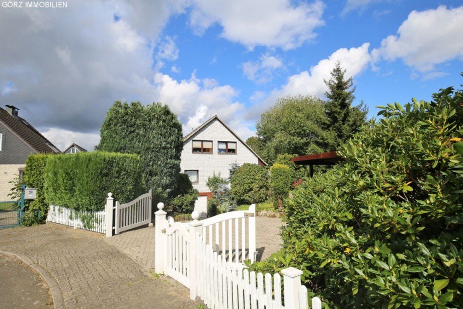 Idylle am Wendehammer Zweifamilienhaus Norderstedt