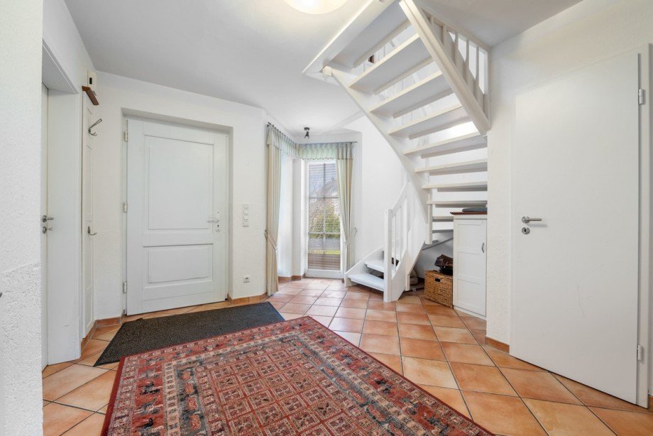 Stilvolle Holztreppe Einfamilienhaus Itzstedt