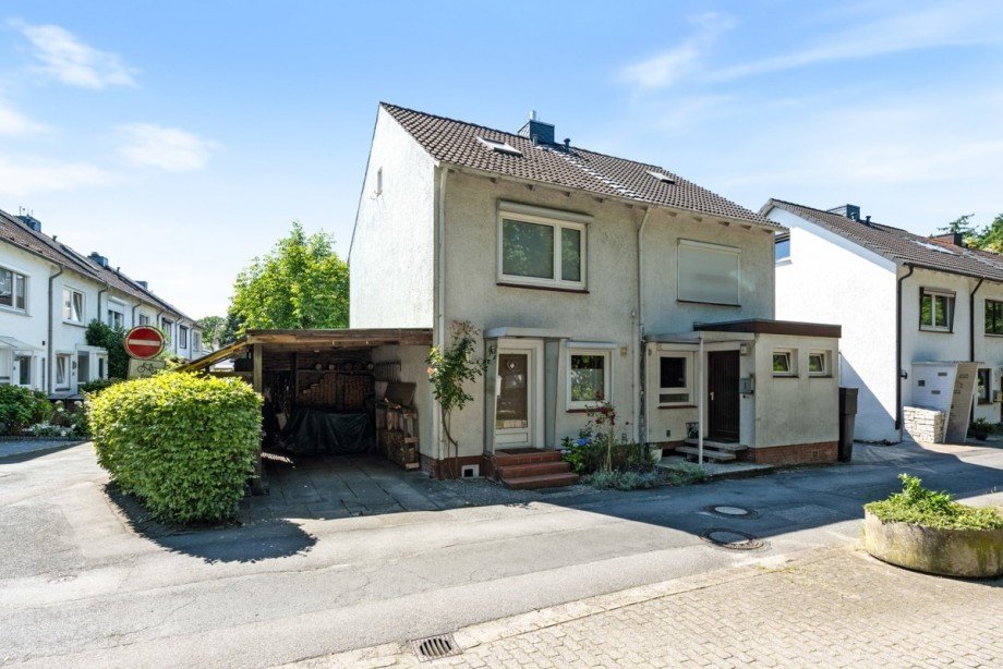 Ansicht vorne Reihenendhaus Norderstedt