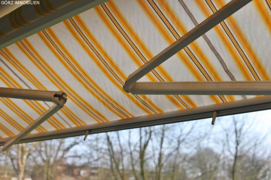 Balkon mit Markise Etagenwohnung Pinneberg