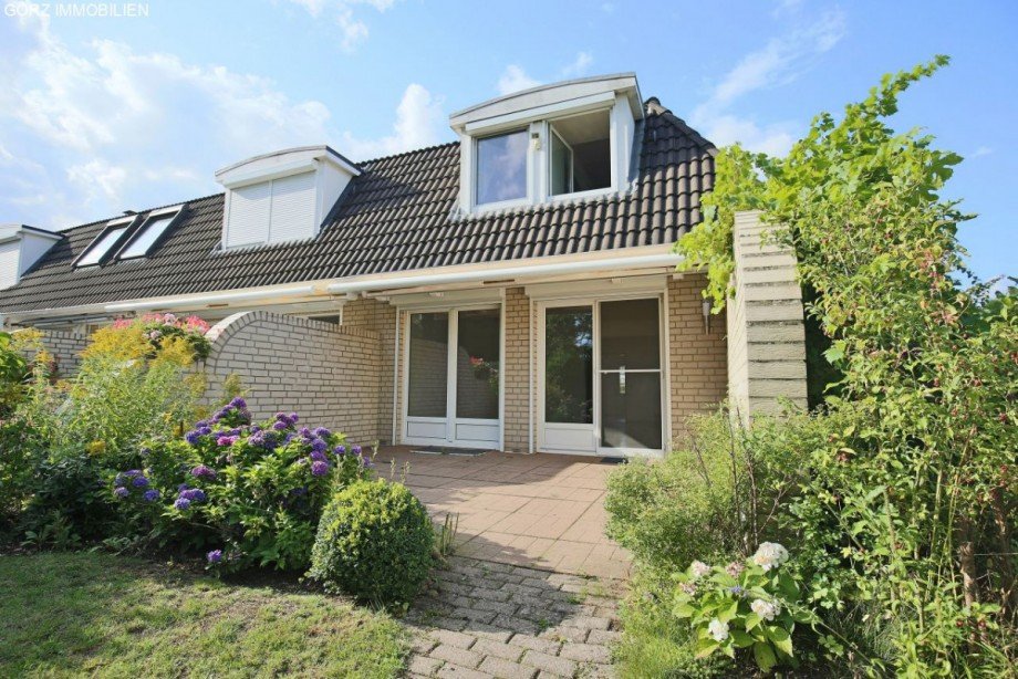 Blick auf die Terrasse Reihenendhaus Norderstedt