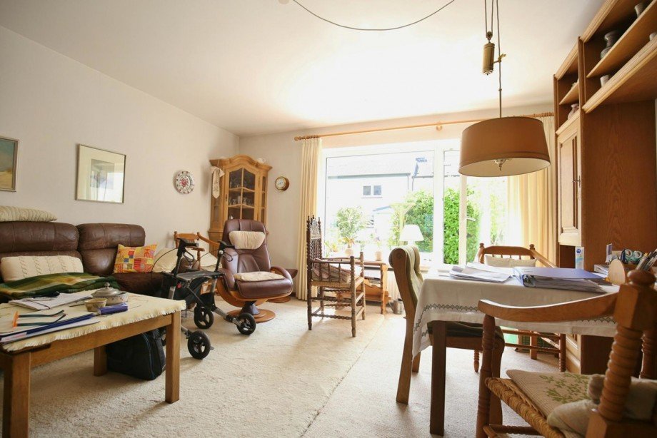 ger�umiges Wohnzimmer Reihenhaus Rellingen