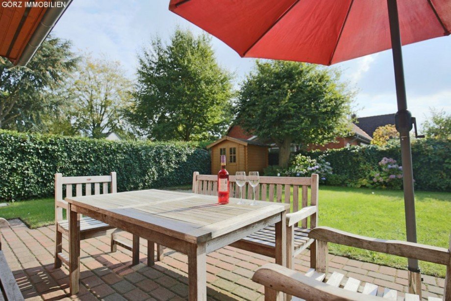 Gem�tliche Terrasse mit S�dausrichtung Einfamilienhaus Norderstedt