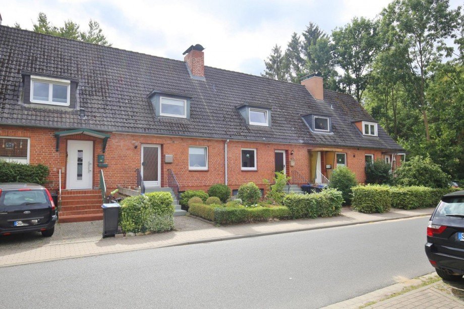 Stra�enansicht Reihenmittelhaus Norderstedt