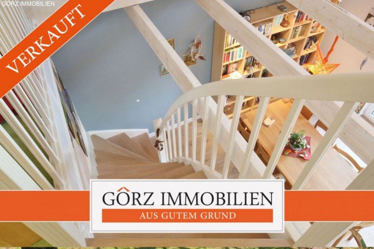 Elmshorn Maisonettewohnung *VERKAUFT* - Stilvolle Maisonette-Wohnung in Niedrigenergiebausweise mit Solaranlage.