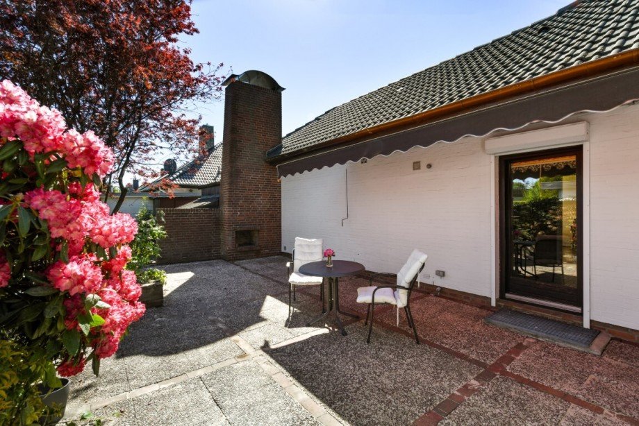 und mit Au�enkamin Einfamilienhaus Norderstedt / Glash�tte