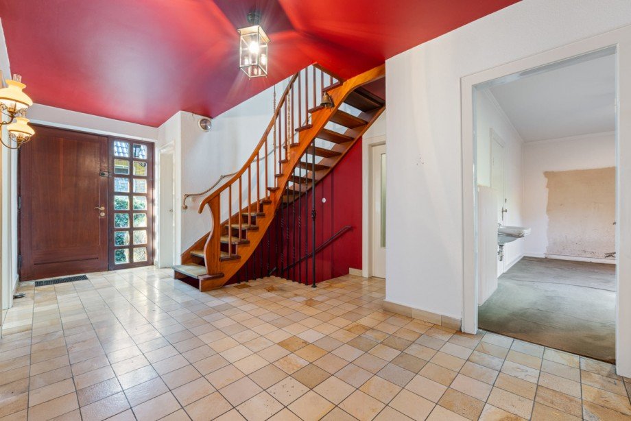 Flur EG mit Treppe Einfamilienhaus Tangstedt