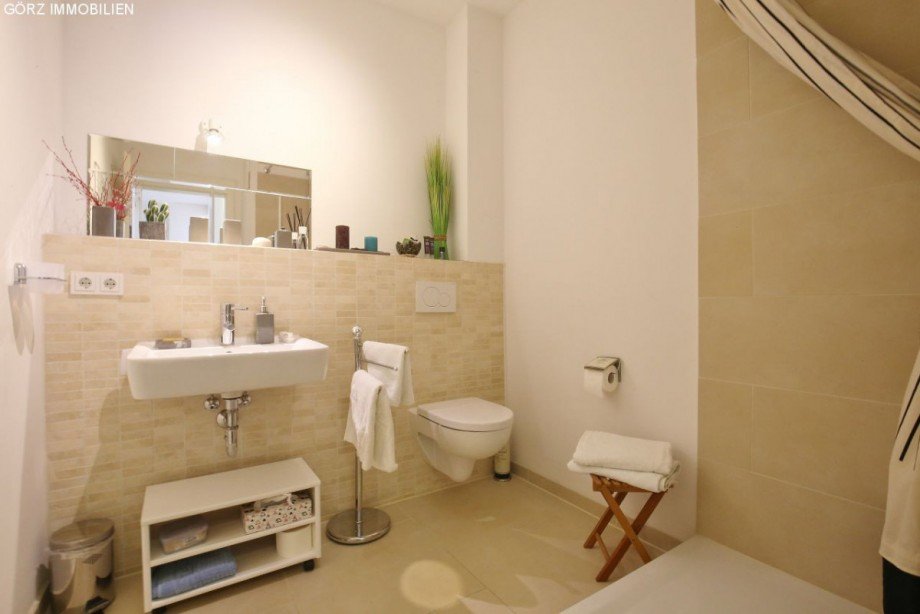 G�ste-WC mit Dusche Stadthaus Hamburg