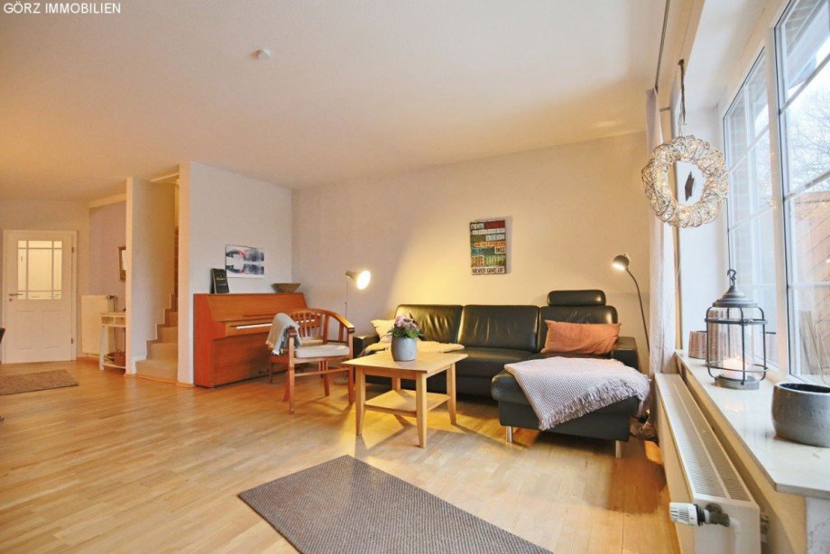 Viel Platz f�r Ihr Hobby Reihenhaus Norderstedt