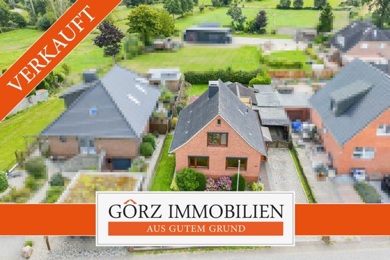 Tangstedt Einfamilienhaus *VERKAUFT* Raum für Kreativität in Feldrandlage: Rotklinkerhaus mit Potenzial für Gewerbe und Hinterbebauung