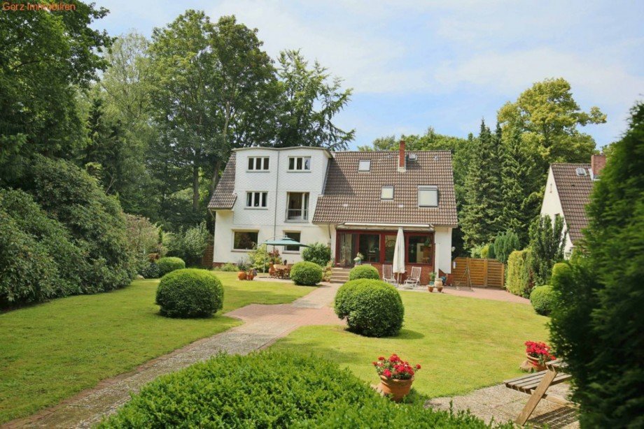 Blick vom hinteren Garten aus Haus Hamburg