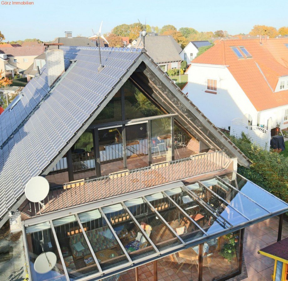 Detailaufnahme Wintergarten & neues Dach Einfamilienhaus Pinneberg