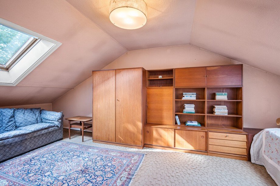 Zimmer 2, DG Reihenmittelhaus Norderstedt