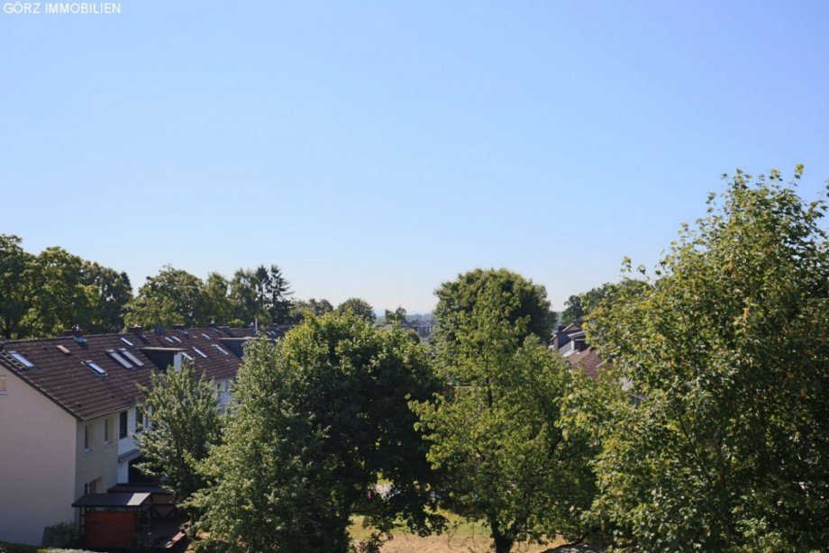 Blick vom Balkon Etagenwohnung Wedel