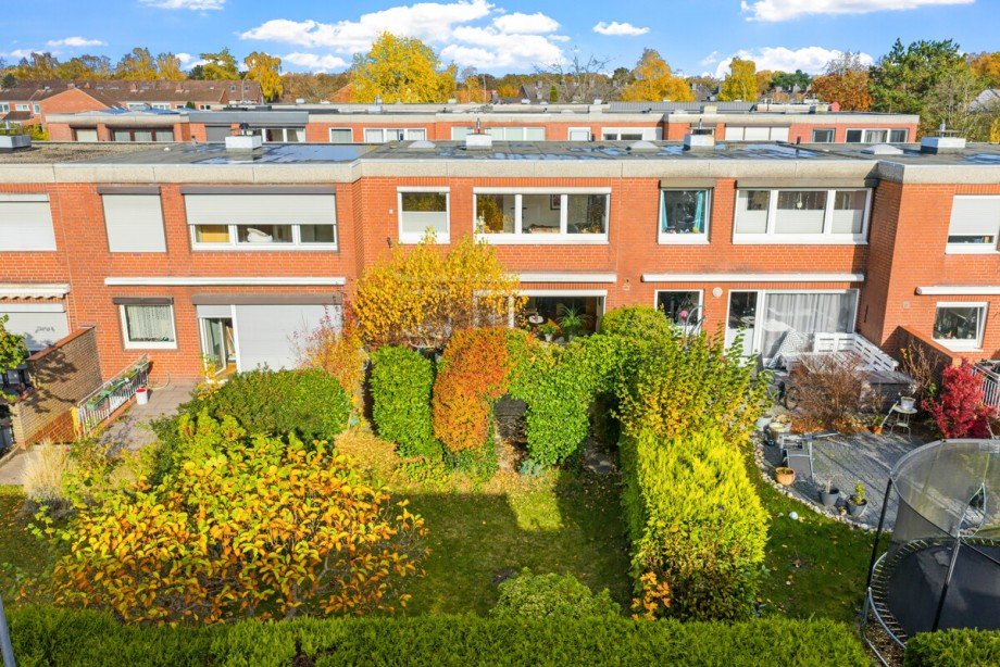 gro�e Fensterfronten Reihenmittelhaus Norderstedt