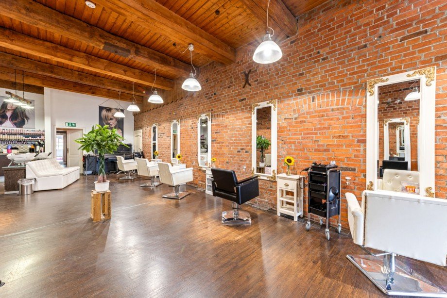  Gastronomie und Wohnung Oering