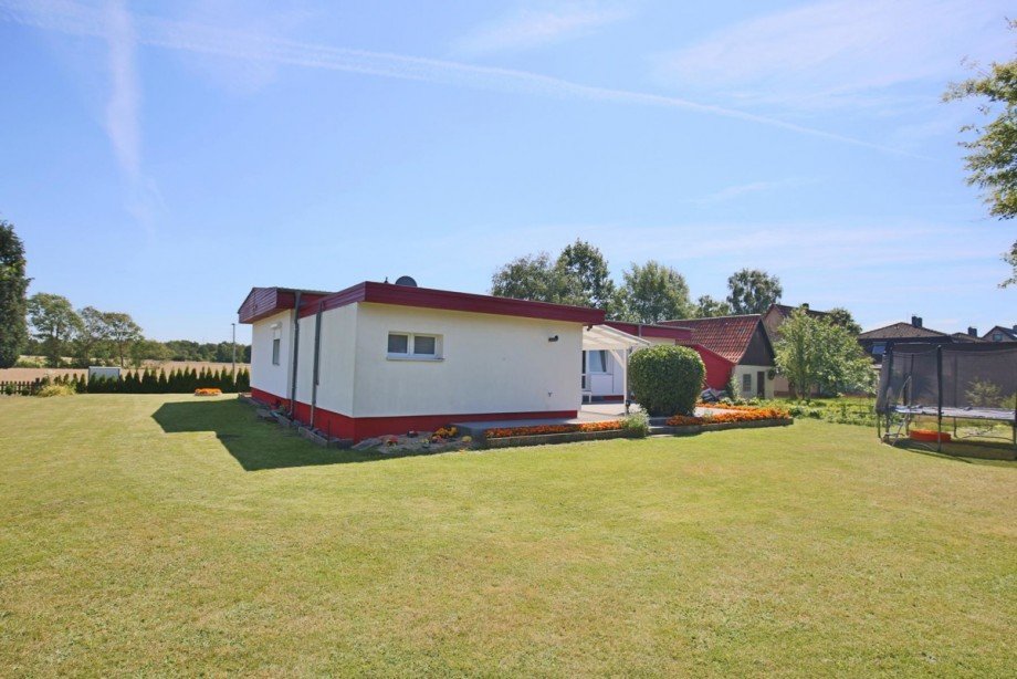 gro�es Grundst�ck! Bungalow Norderstedt