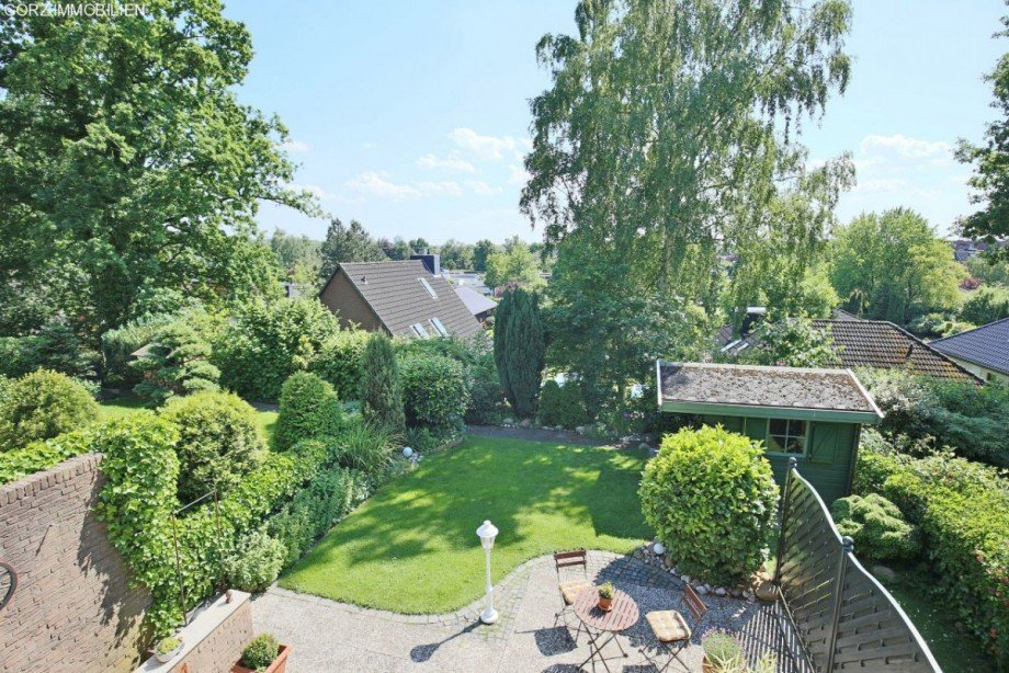 traumhaft sch�ner Blick aus dem 1.OG in den Garten Reihenendhaus Norderstedt