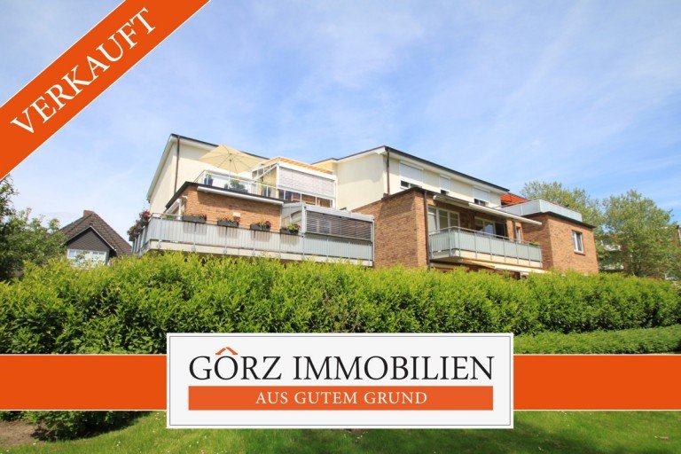 VERKAUFT Hamburg-Niendorf Dachgeschosswohnung *VERKAUFT* Dachgeschoss-Maisonette mit zwei Balkonen in Niendorf!
