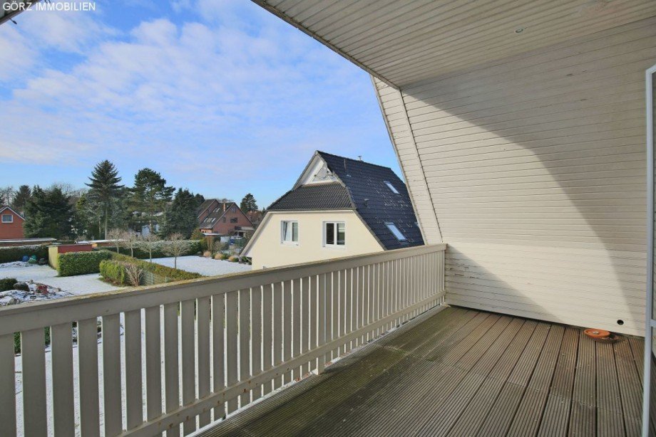 Bankirei Holzterrasse Einfamilienhaus Rellingen