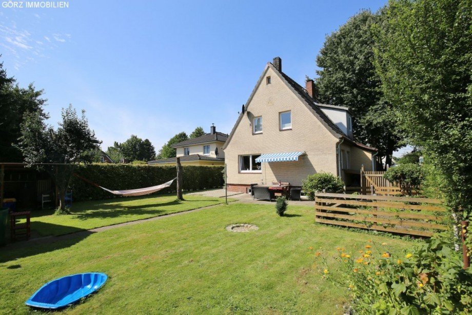 gro�er Garten Einfamilienhaus Pinneberg