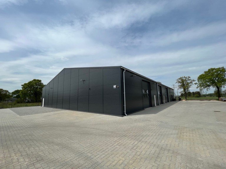 Au�enansicht Ellerau Lager Moderne Lager- und Gewerbehalle - ca 900 m�