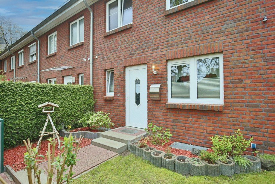 f8fbb1d0-9ca3-4000-940f-030d511183b1 Reihenendhaus Norderstedt