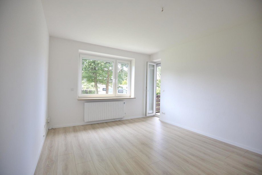 ger�umiges Wohnzimmer Erdgeschosswohnung Norderstedt / Harksheide