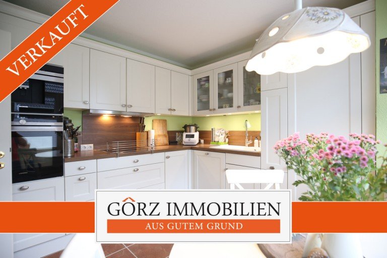 VERKAUFT Norderstedt Erdgeschosswohnung *VERKAUFT* Vermietete Singlewohnung - mit KFZ-Stellplatz und Doppelcarport