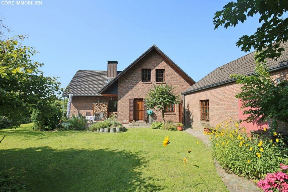 sch�n angelegter Garten Einfamilienhaus Kaltenkirchen