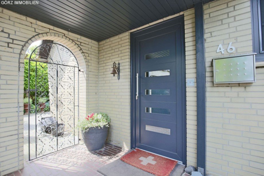 neue Eingangst�r Einfamilienhaus Pinneberg