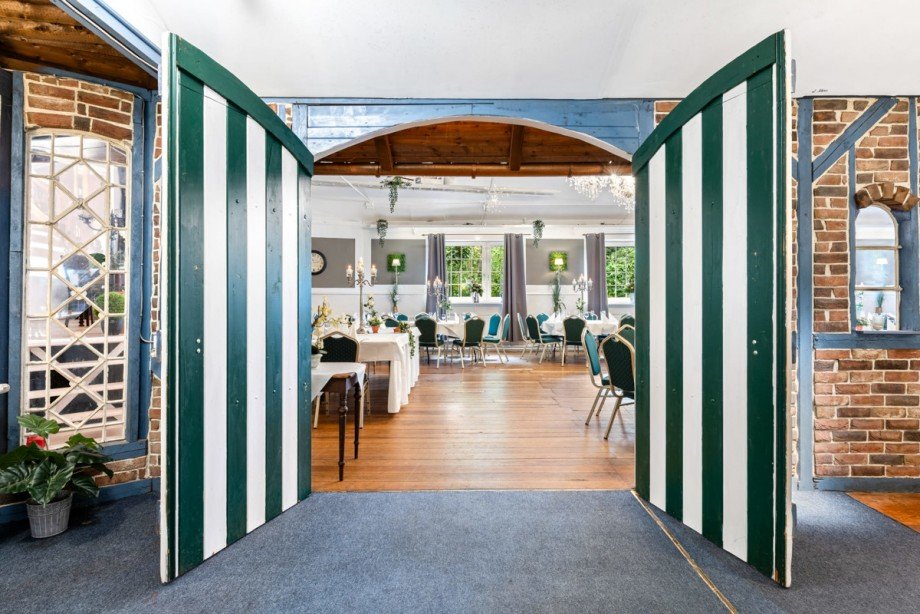  Gastronomie und Wohnung Oering