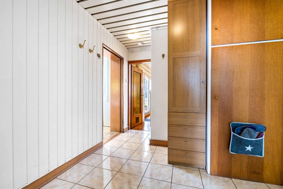 Flur Blick ins WZ Einfamilienhaus Hamburg Horn