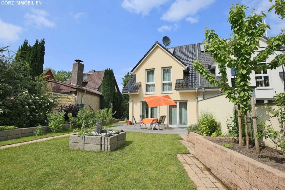 Liebevoll angelegter Garten Stadthaus Hamburg