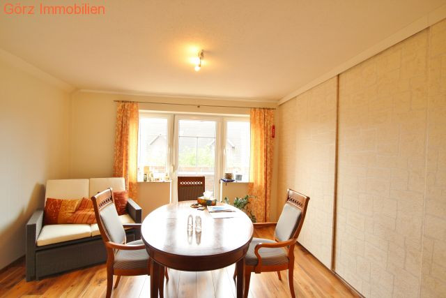 Zimmer im OG mit Dachterrassenzugang Einfamilienhaus Sarlhusen