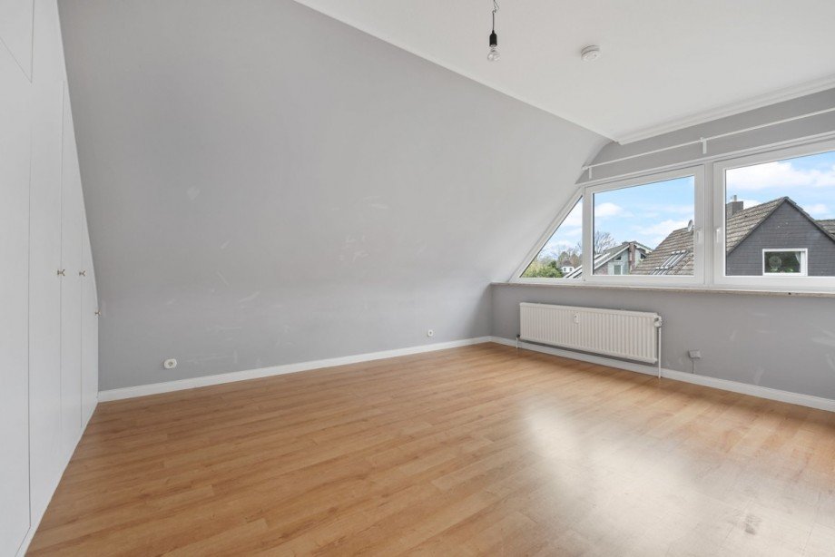 Laminat in Holzdielenoptik Dachgeschosswohnung Quickborn