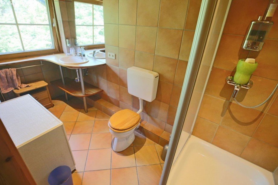 Badezimmer Obergeschoss B�rohaus Kaltenkirchen