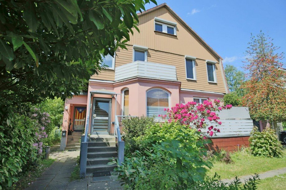 Vorderansicht Maisonettewohnung Norderstedt