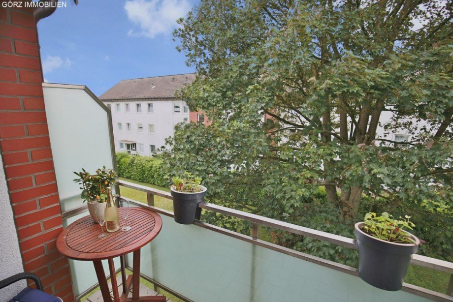 Blick vom Balkon Etagenwohnung Norderstedt
