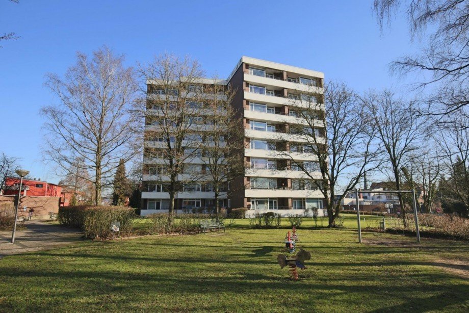 Au�enansicht mit Spielplatz Etagenwohnung Barmstedt