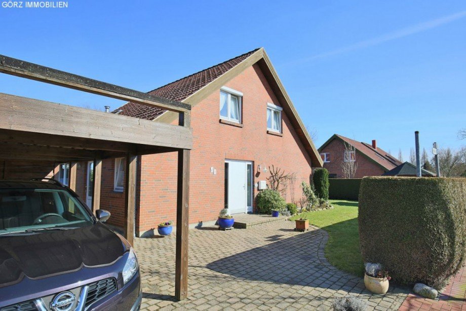 Ansicht Stra�enseite Reihenendhaus Barmstedt