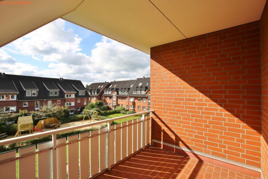 �berdachte, gro�e Loggia Maisonettewohnung Quickborn