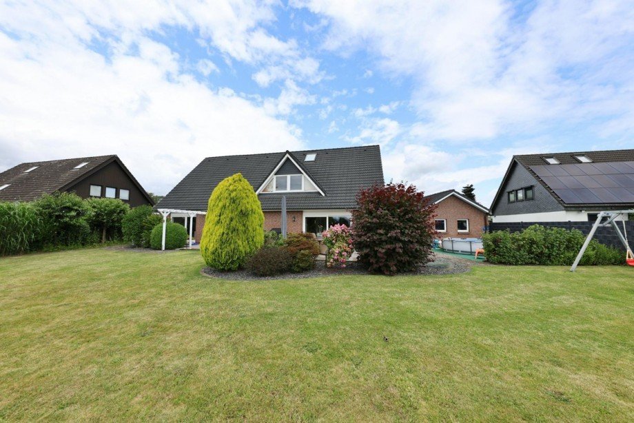  Einfamilienhaus Borstel Hohenraden