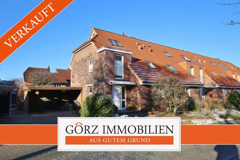 MC11607 Norderstedt Reihenendhaus *VERKAUFT* Lage, Lage, Lage - Endreihenhaus mit Vollkeller und Spitzboden in Norderstedt Mitte.