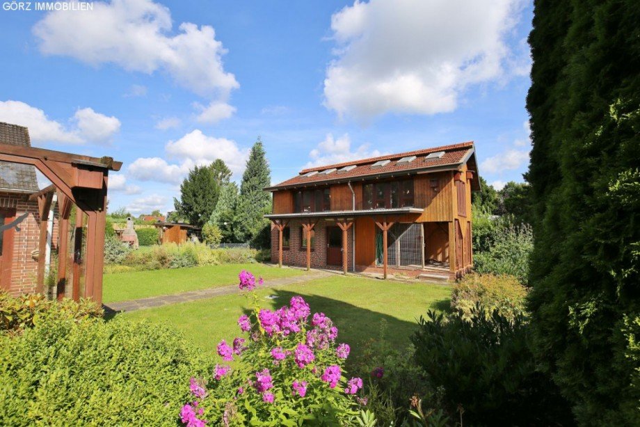 Hinterer Garten Einfamilienhaus Norderstedt